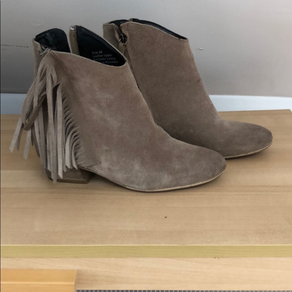 Matiko fringe boots